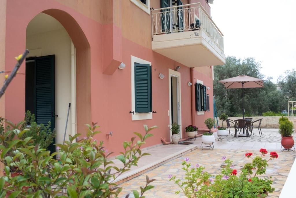 Nicks Cosy Apartment Lefkada City Exterior photo